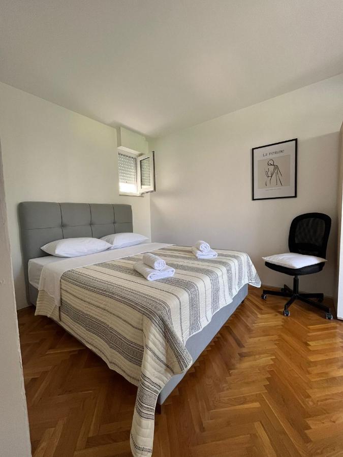 Apartman Vanda Оміш Екстер'єр фото